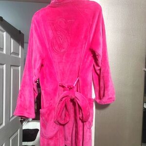 Victoria's Secret Pink Plush Robe